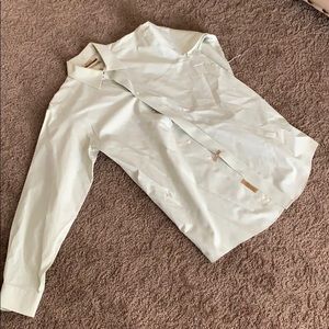 Good label long sleeve shirt